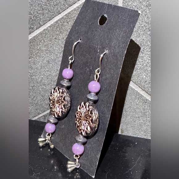 Handmade dangle earrings - Picture 3 of 5